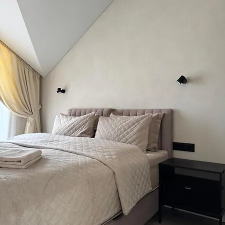 Ramu Ramu - Two-bedroom With Pool & Jacuzzi *